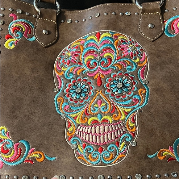 Brown Embroidered Skull Concealed Carry Purse - Picture 9 of 9